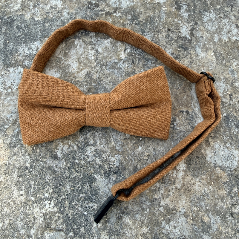 Noeud papillon taille unique couleur marron bronze pour cérémonie et mariage