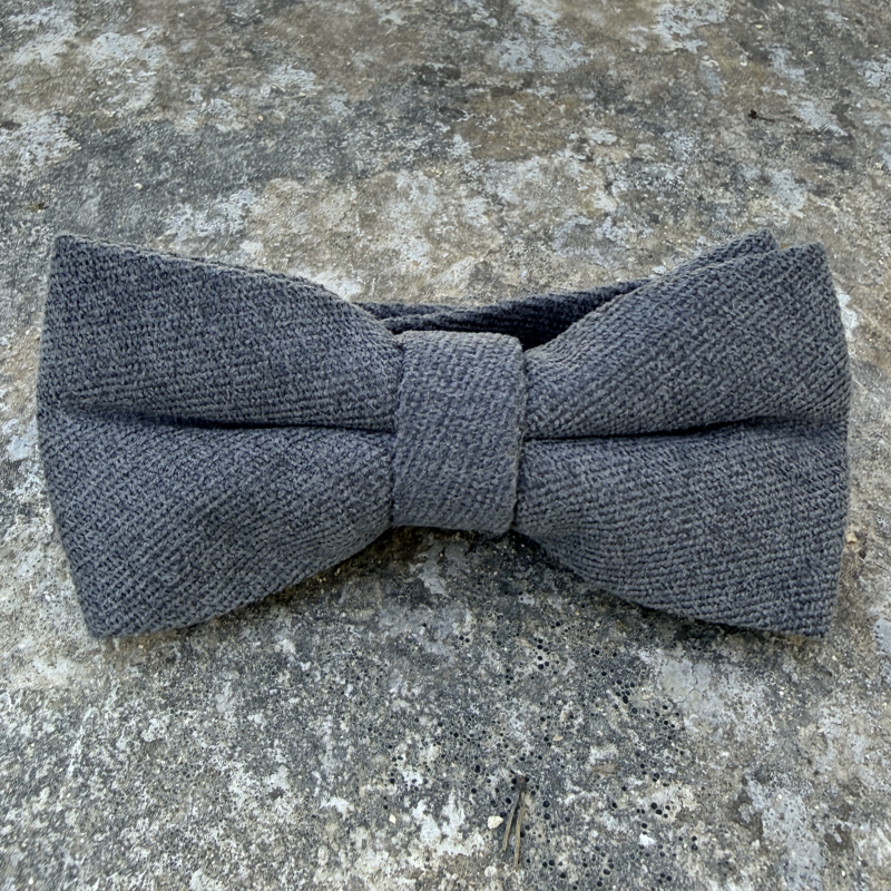 Noeud papillon couleur gris foncé