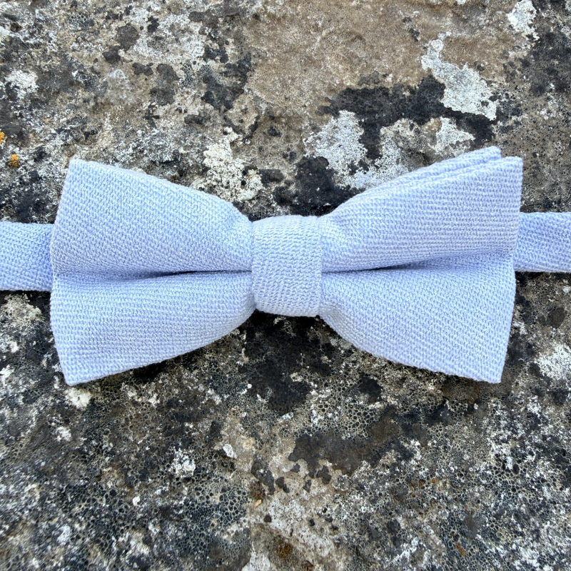 Nœud papillon garçon en coton, couleur bleu clair, idéal pour baptême, communion et cérémonie
